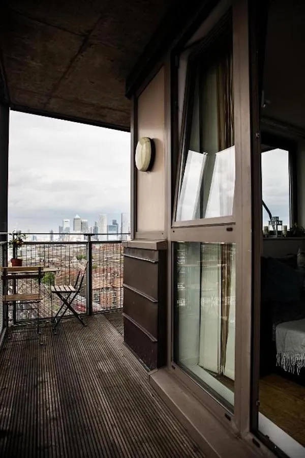 Whitechapel Two Bedroom Luxury Apartment - Free Private Parking - City Views لندن